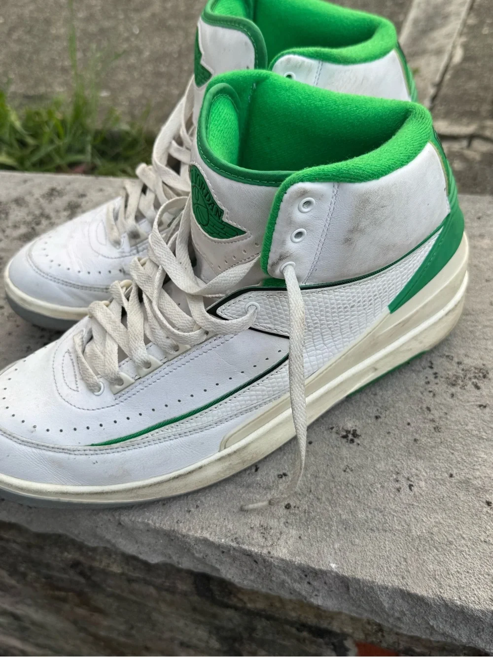 Jordan Retro 2’s in White and Green
